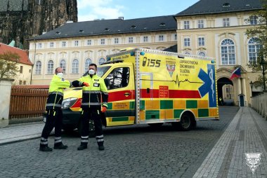 Ministerstvo stanovilo v Praze pohotovostní nemocnice, které musí přijmout pacienta od záchranky